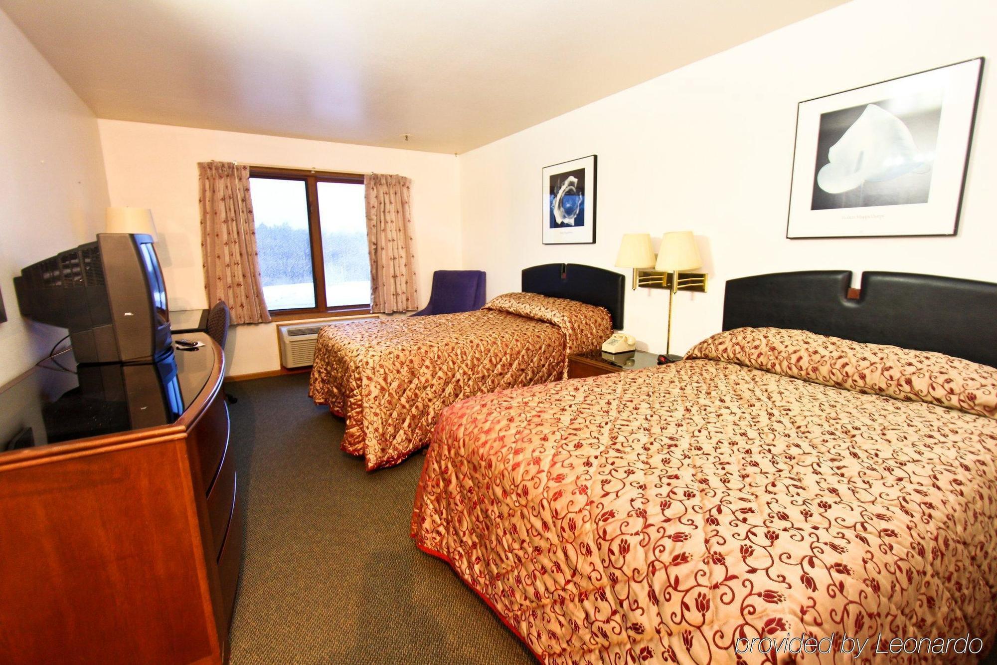 Luck Country Inn Екстериор снимка