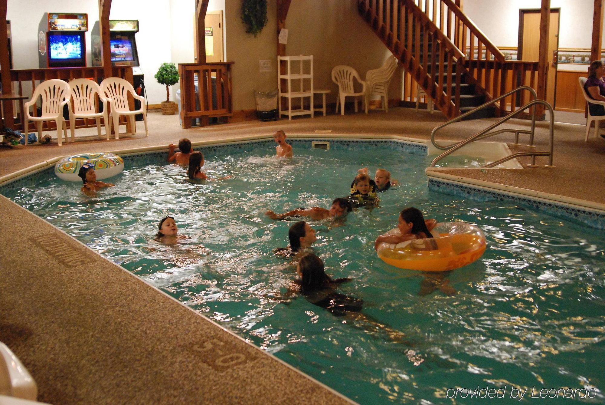 Luck Country Inn Екстериор снимка